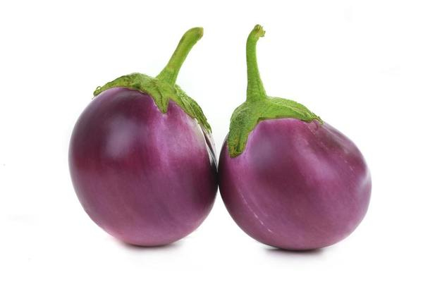 تصویر 3 از بادمجان ریز یک دست ارگانیک با پوست نازک و طعم ملایم